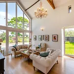 Whitehill Barn - Uk47195